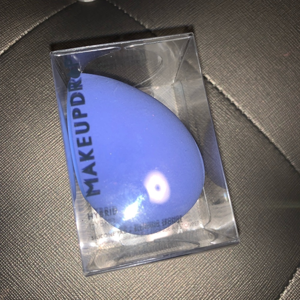 Makeup drop sponge